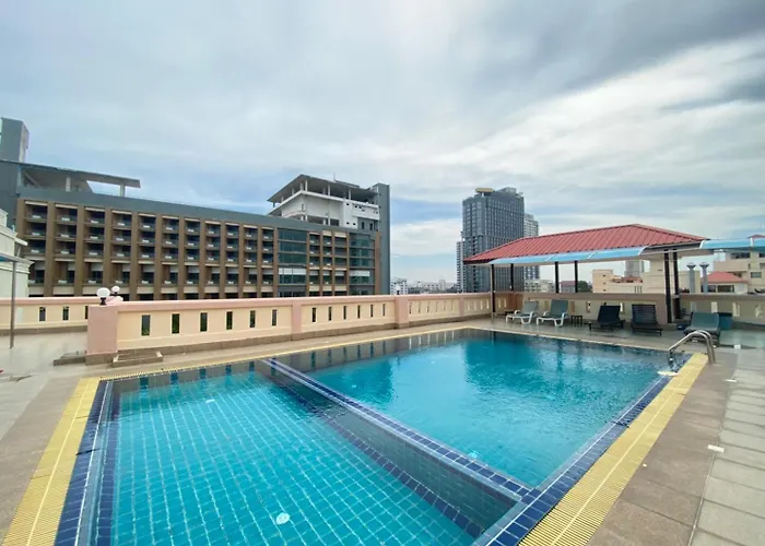 A.A. Pattaya Golden Beach Hotel