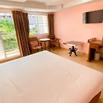 A.A. Pattaya Golden Beach Hotel